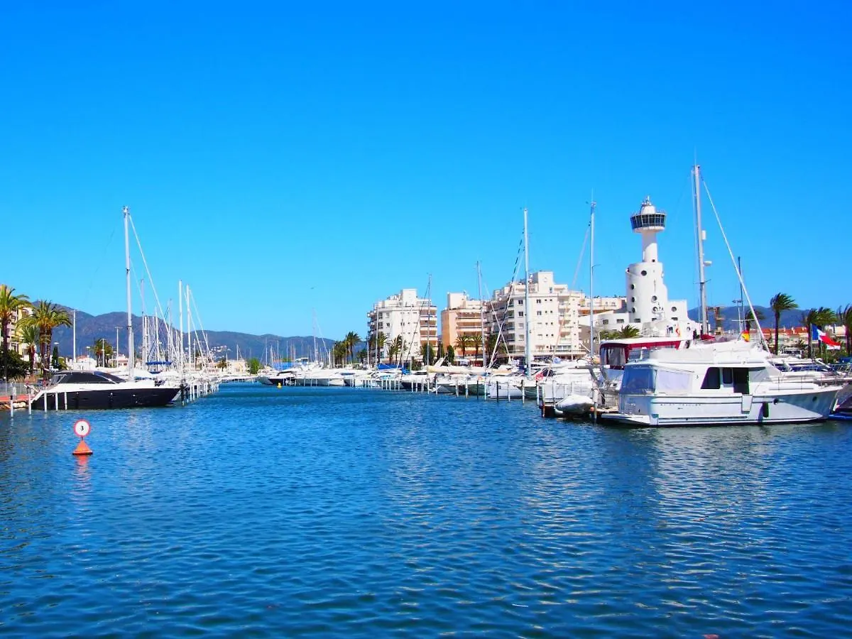 Apartment Club Nautic.12 Empuriabrava 0*,  Spain