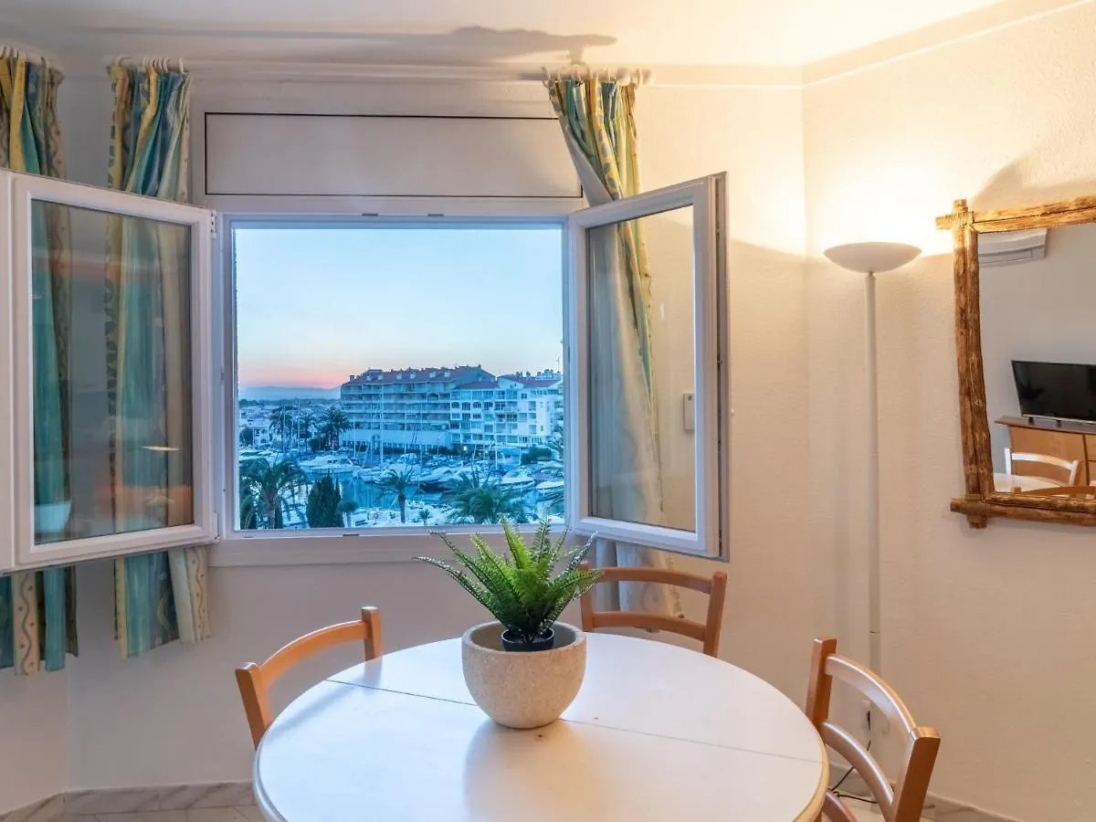 Apartment Club Nautic.12 Empuriabrava 0*,  Spain